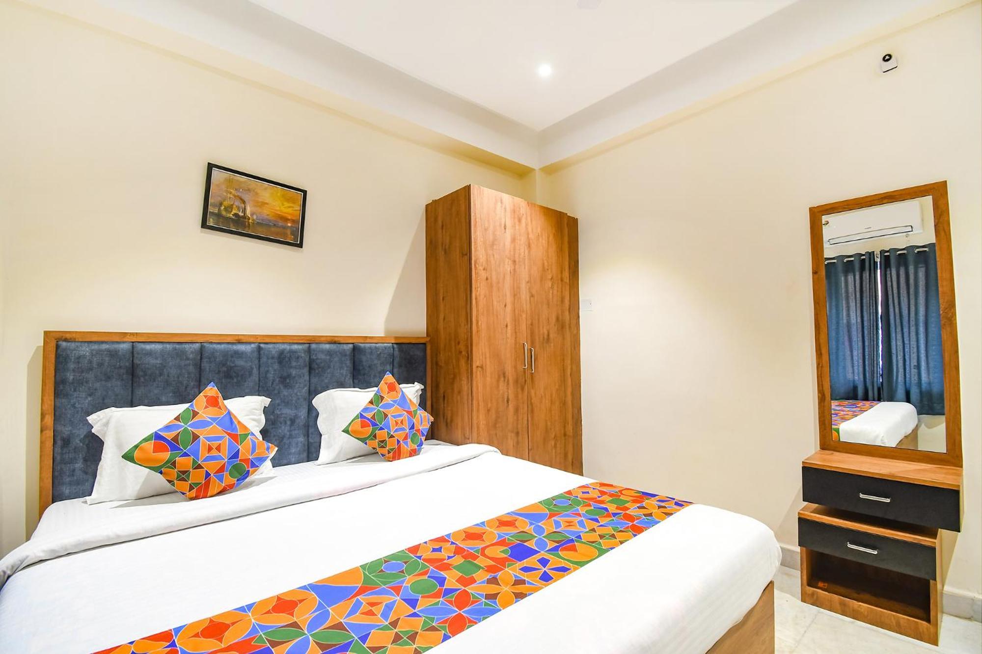 Fabhotel Prime The Golden Plaza - Nr Tarapith Temple 外观 照片