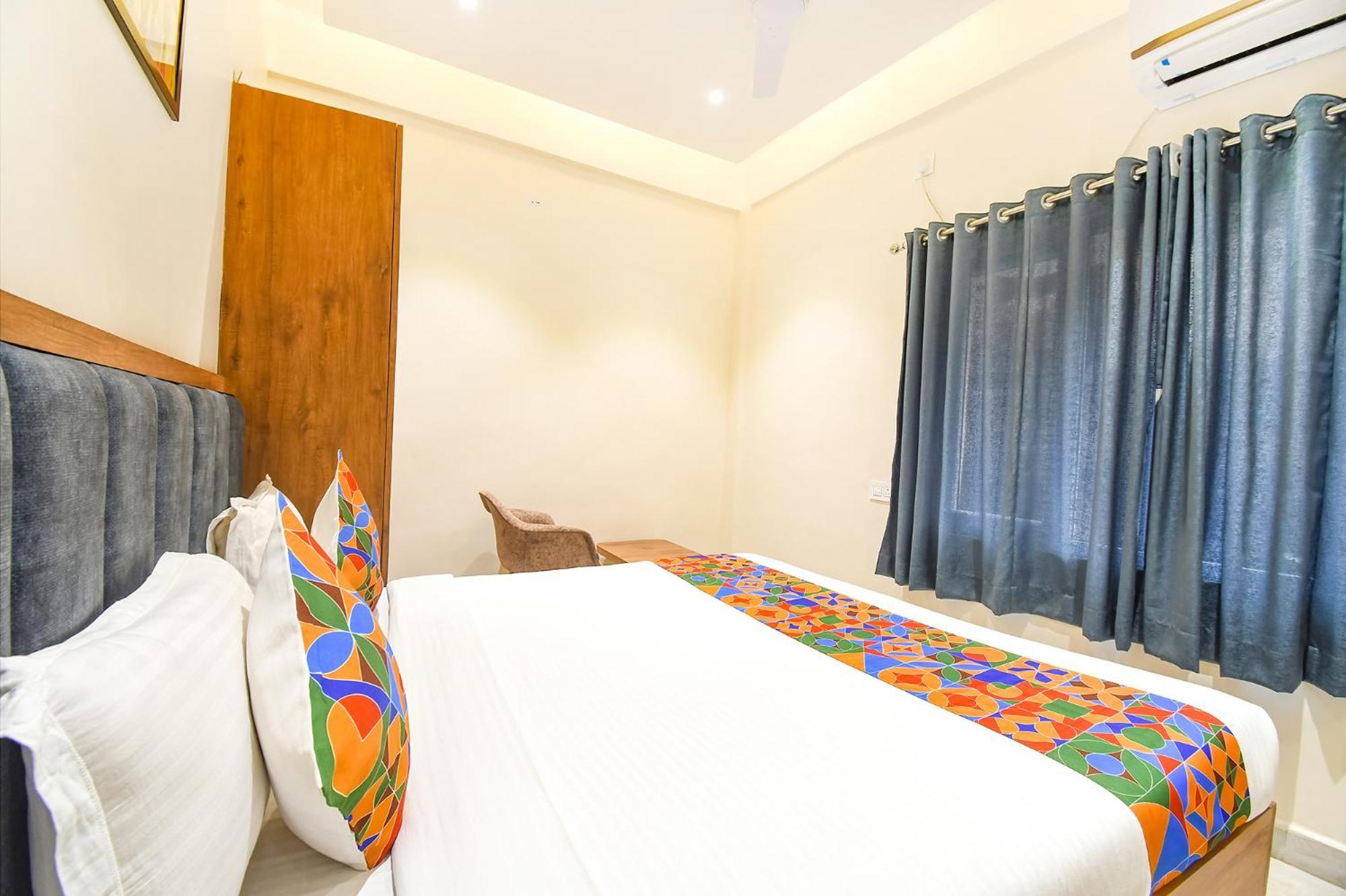 Fabhotel Prime The Golden Plaza - Nr Tarapith Temple 外观 照片