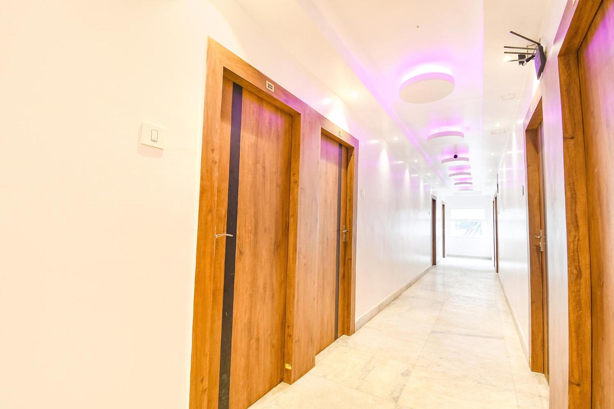 Fabhotel Prime The Golden Plaza - Nr Tarapith Temple 外观 照片