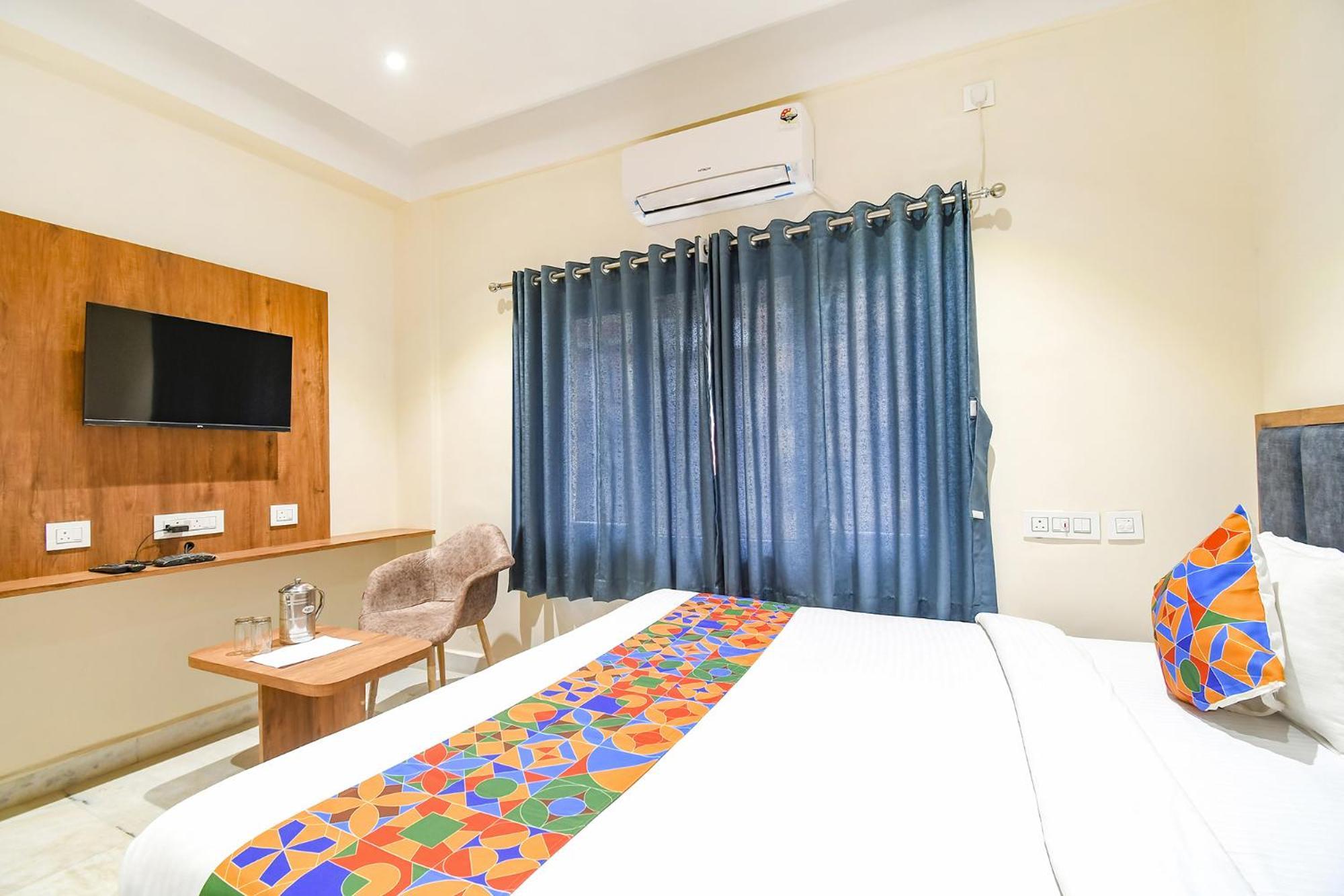Fabhotel Prime The Golden Plaza - Nr Tarapith Temple 外观 照片